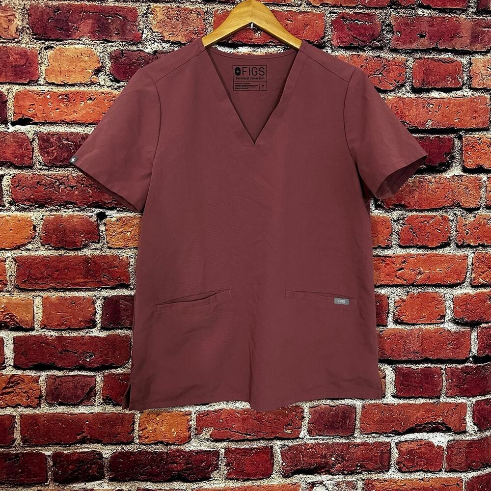 Figs Scrub top size medium with pockets